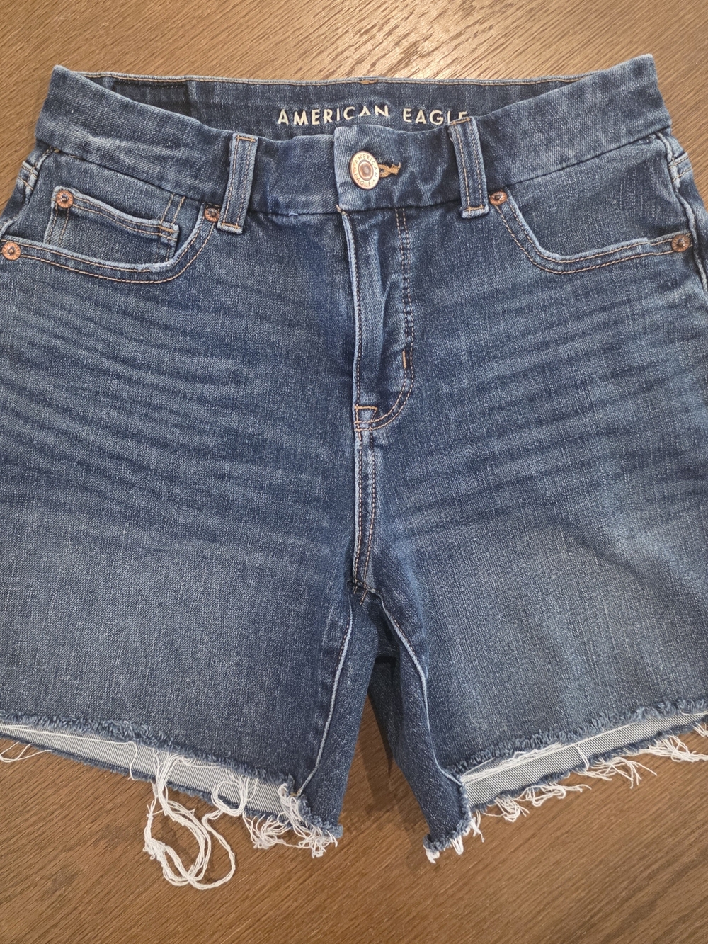 American Eagle Outfitters Women's Medium Blue Frayed Hem Denim Shorts